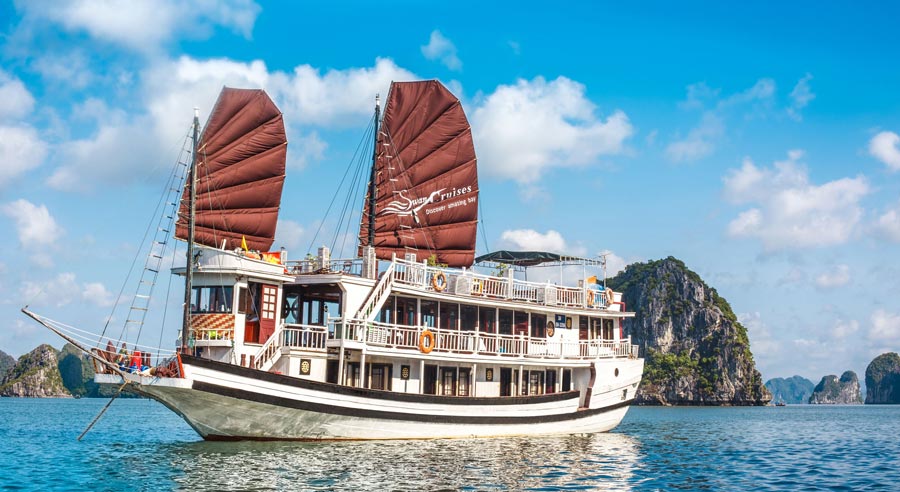 Swan Cruises Halong