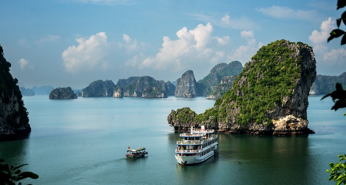 Swan Cruises Halong