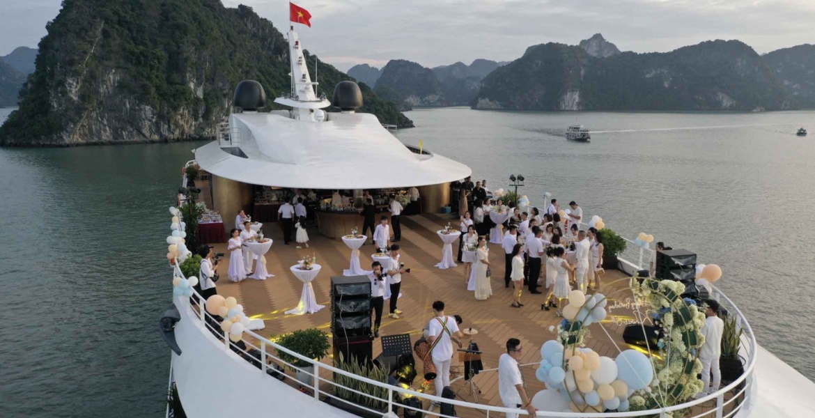 Halong Bay 2-Night Cruise