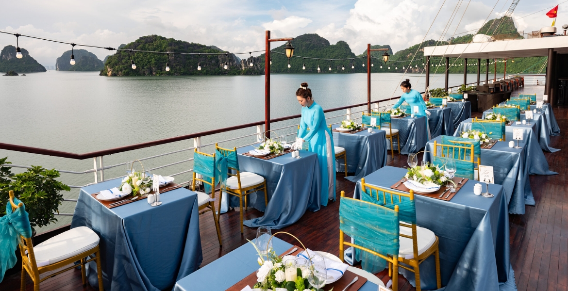 Halong Bay 1-Night Cruise